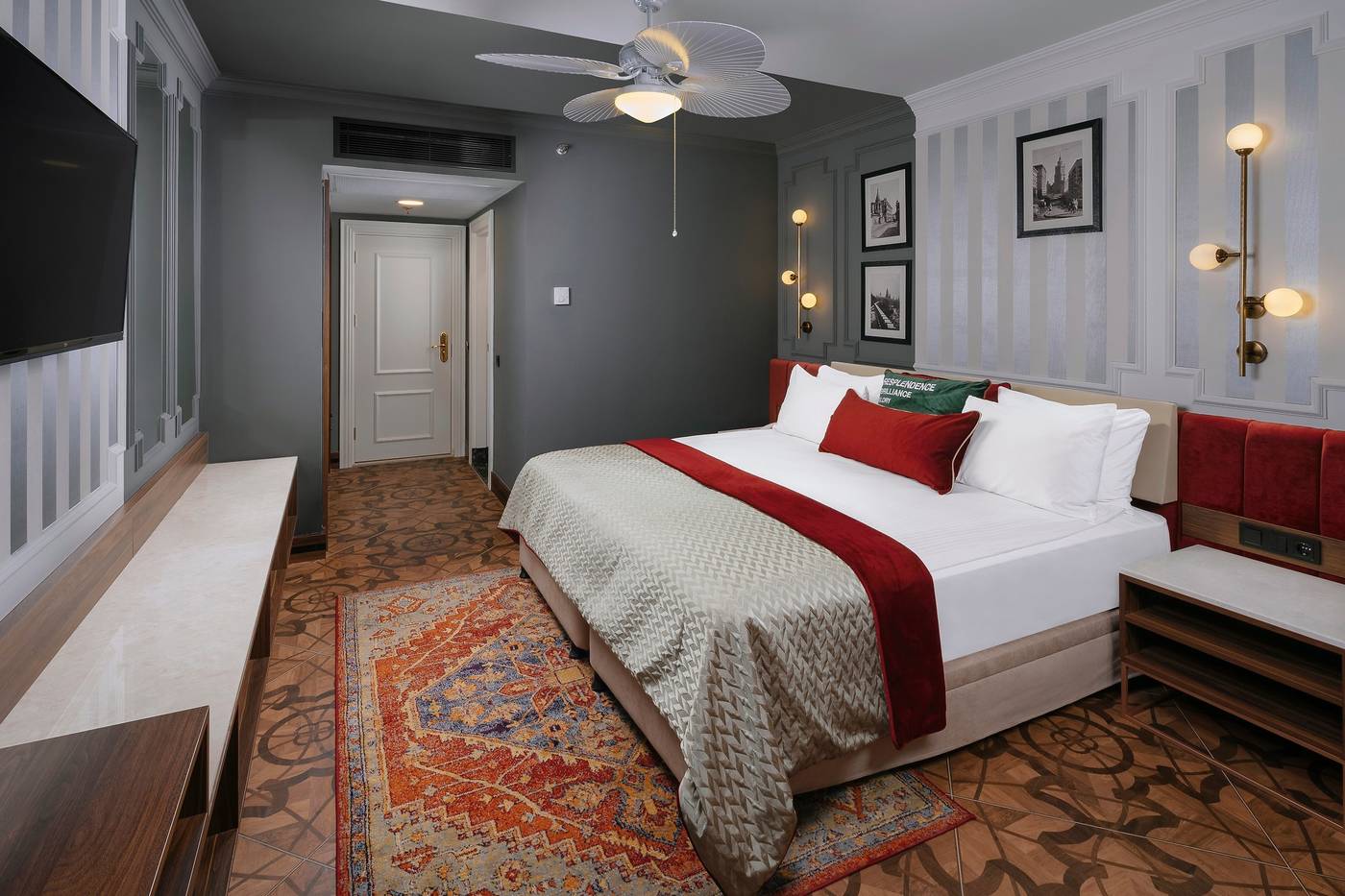 Kremlin-Palace-Room-35