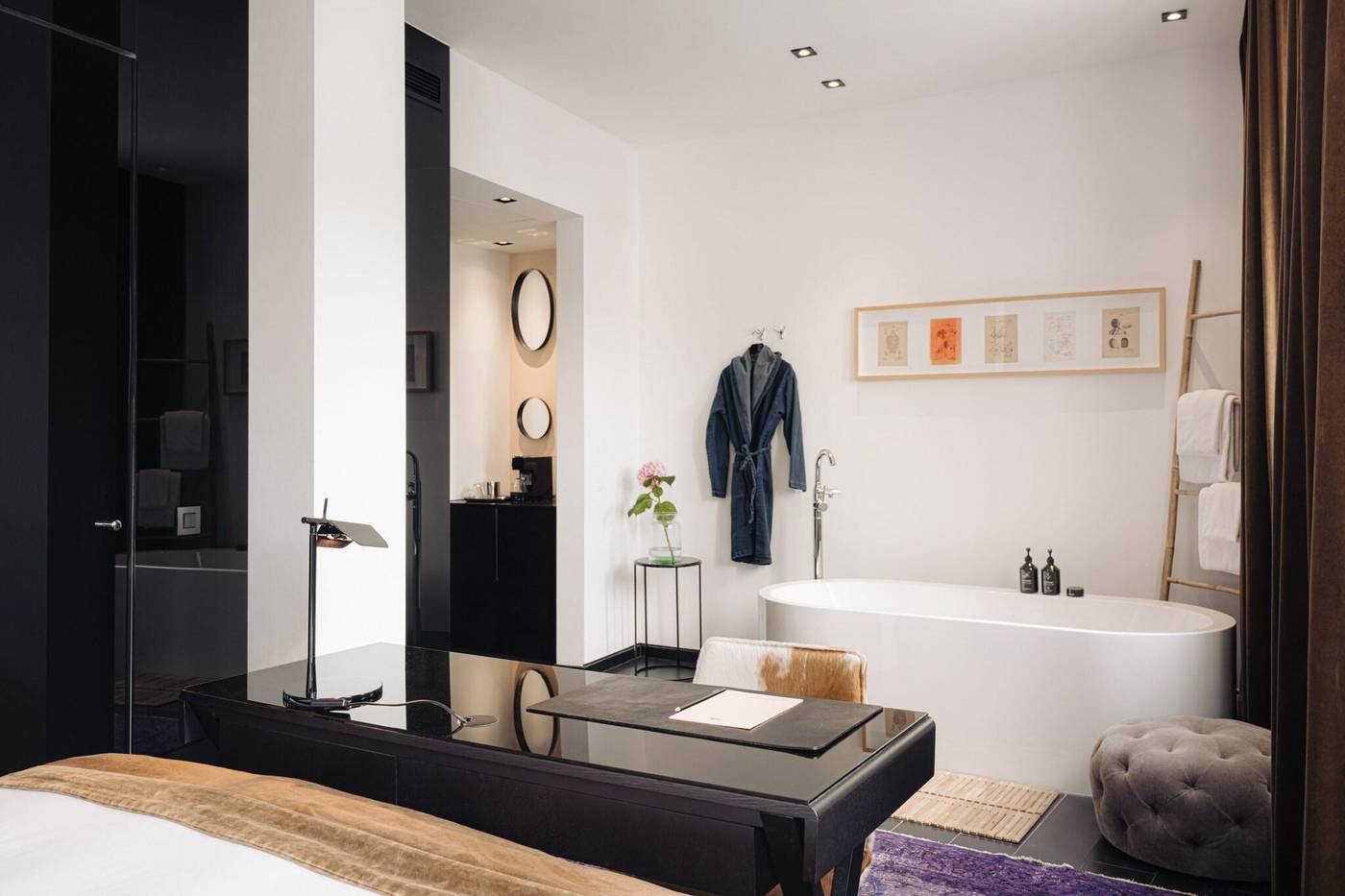 SIR-Albert-Hotel--part-of-Sircle-Collection-Room-41