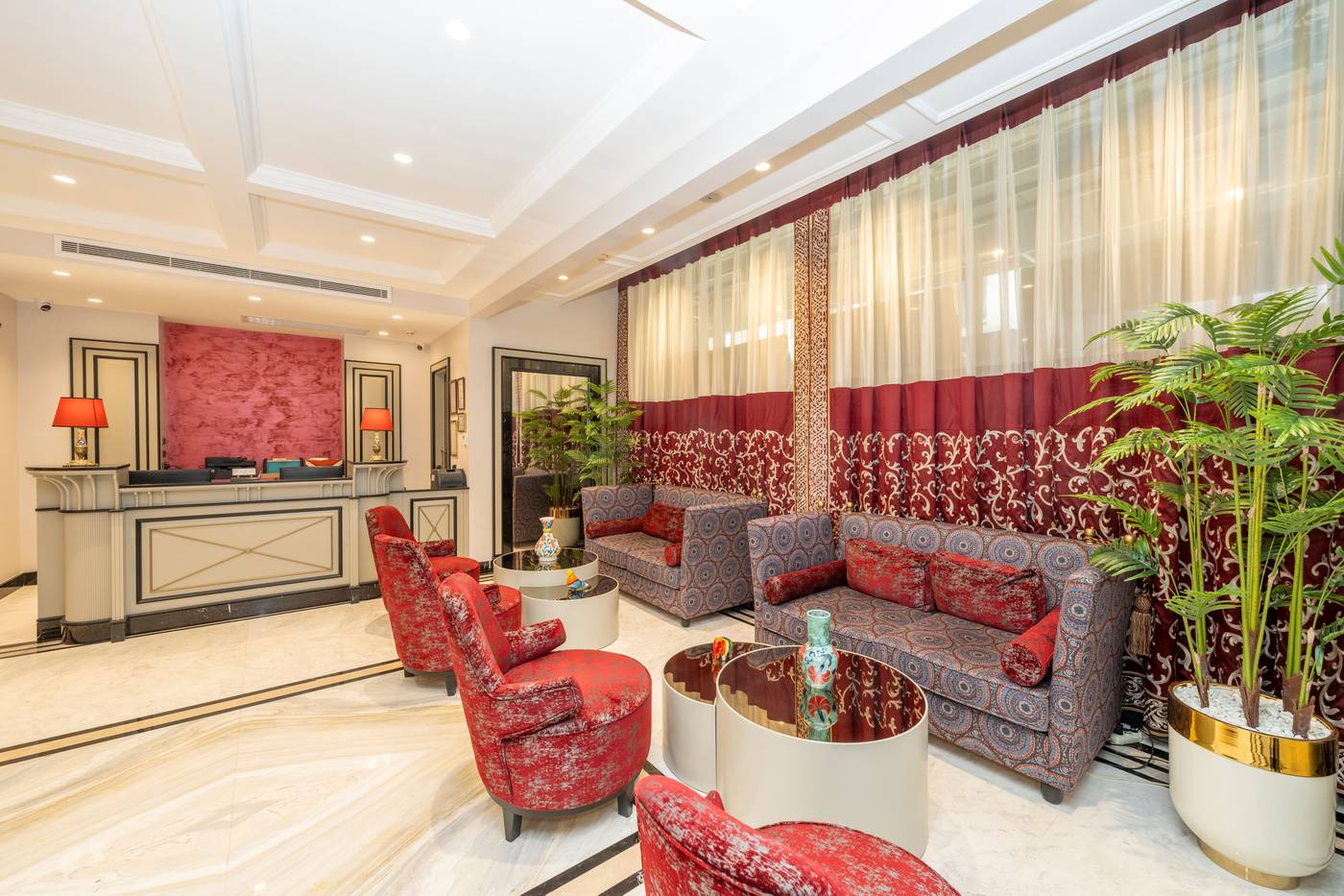 The-Byzantium-Hotel---Suites-Lobby-12