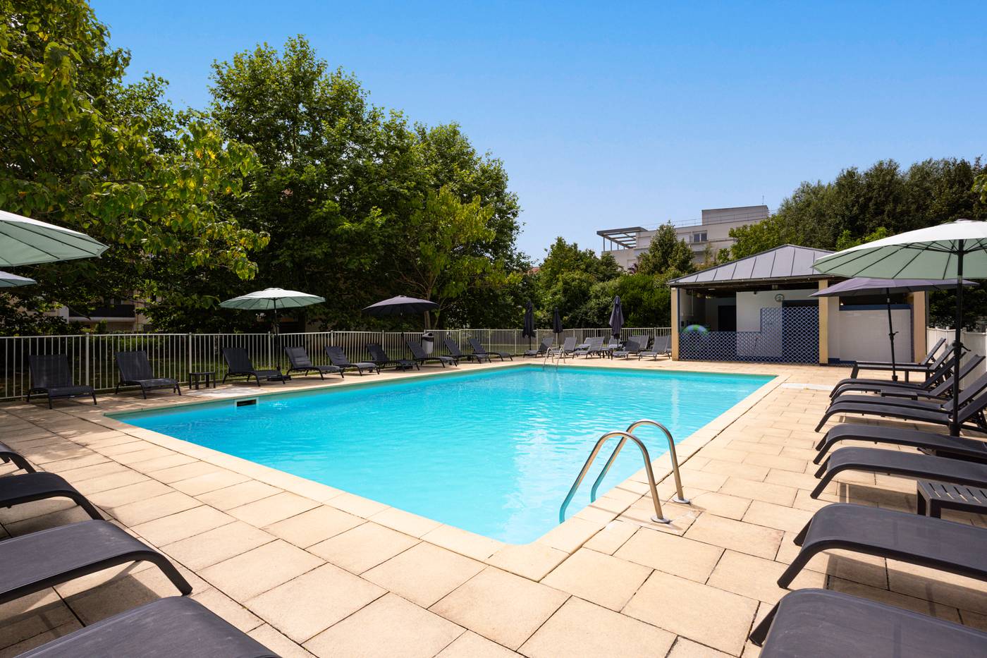 Residence-du-Parc-Val-d-Europe-Pool-49