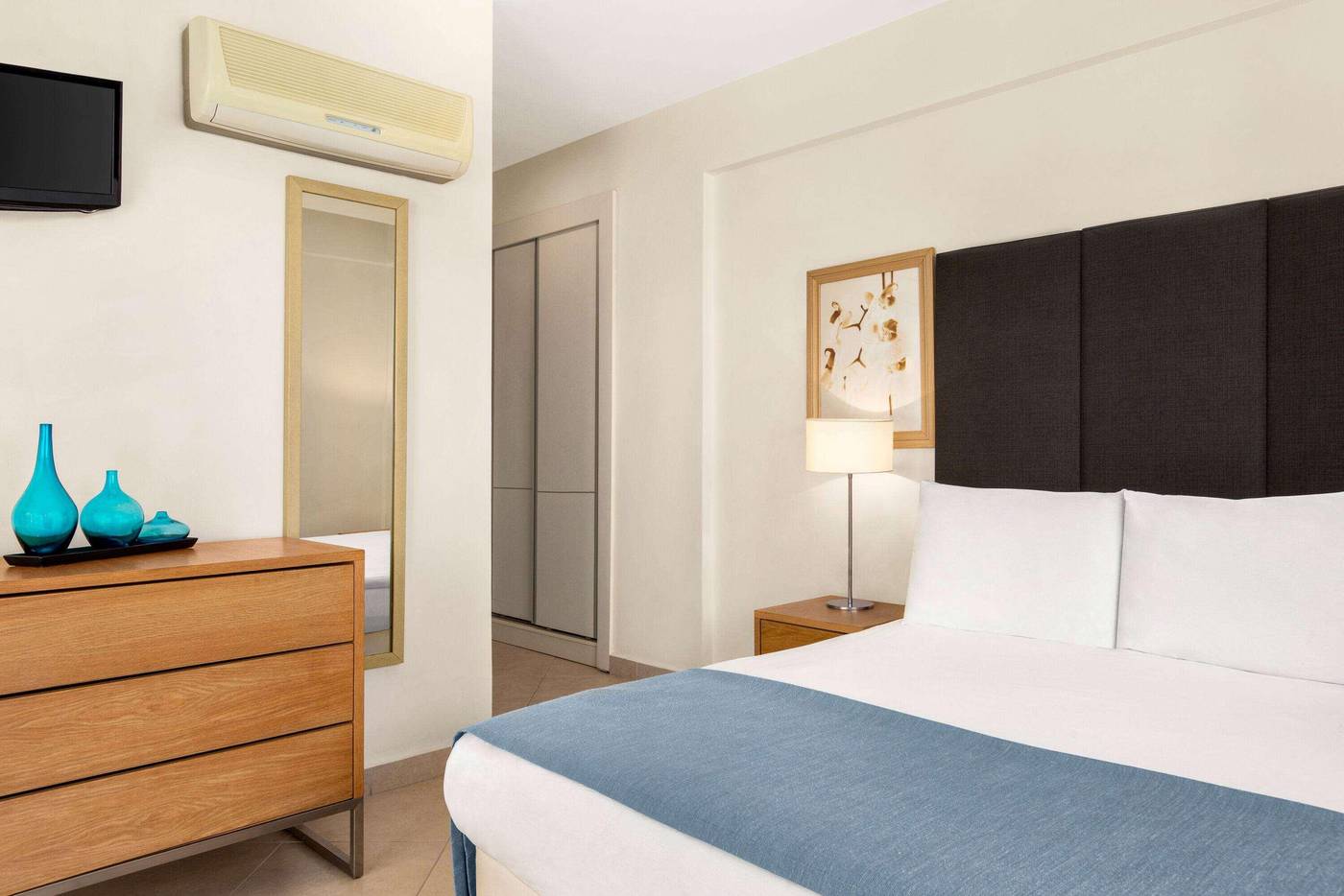 Kusadasi-Golf---Spa-Resort-Room-37