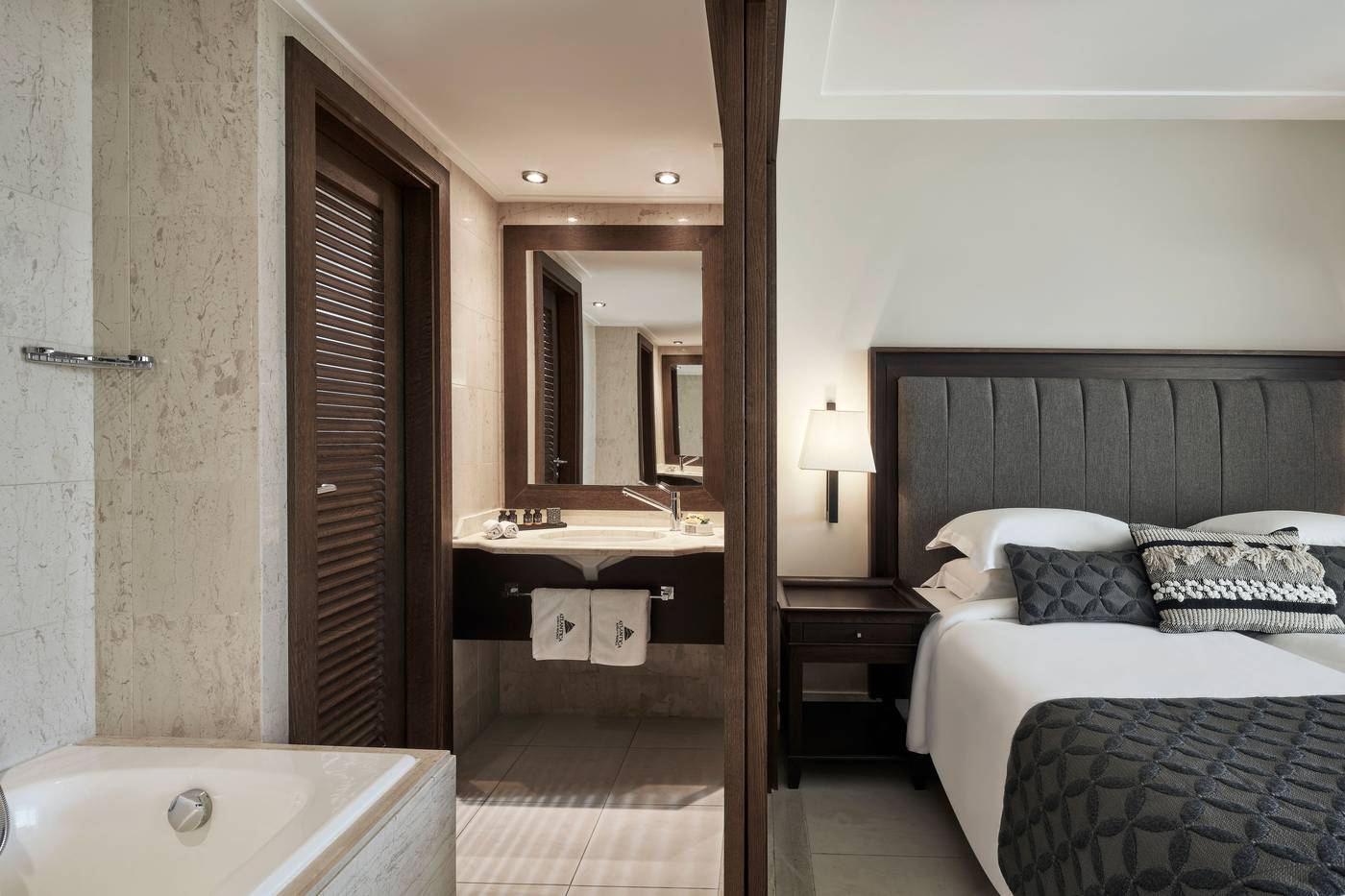 Helona-Resort-Room-35