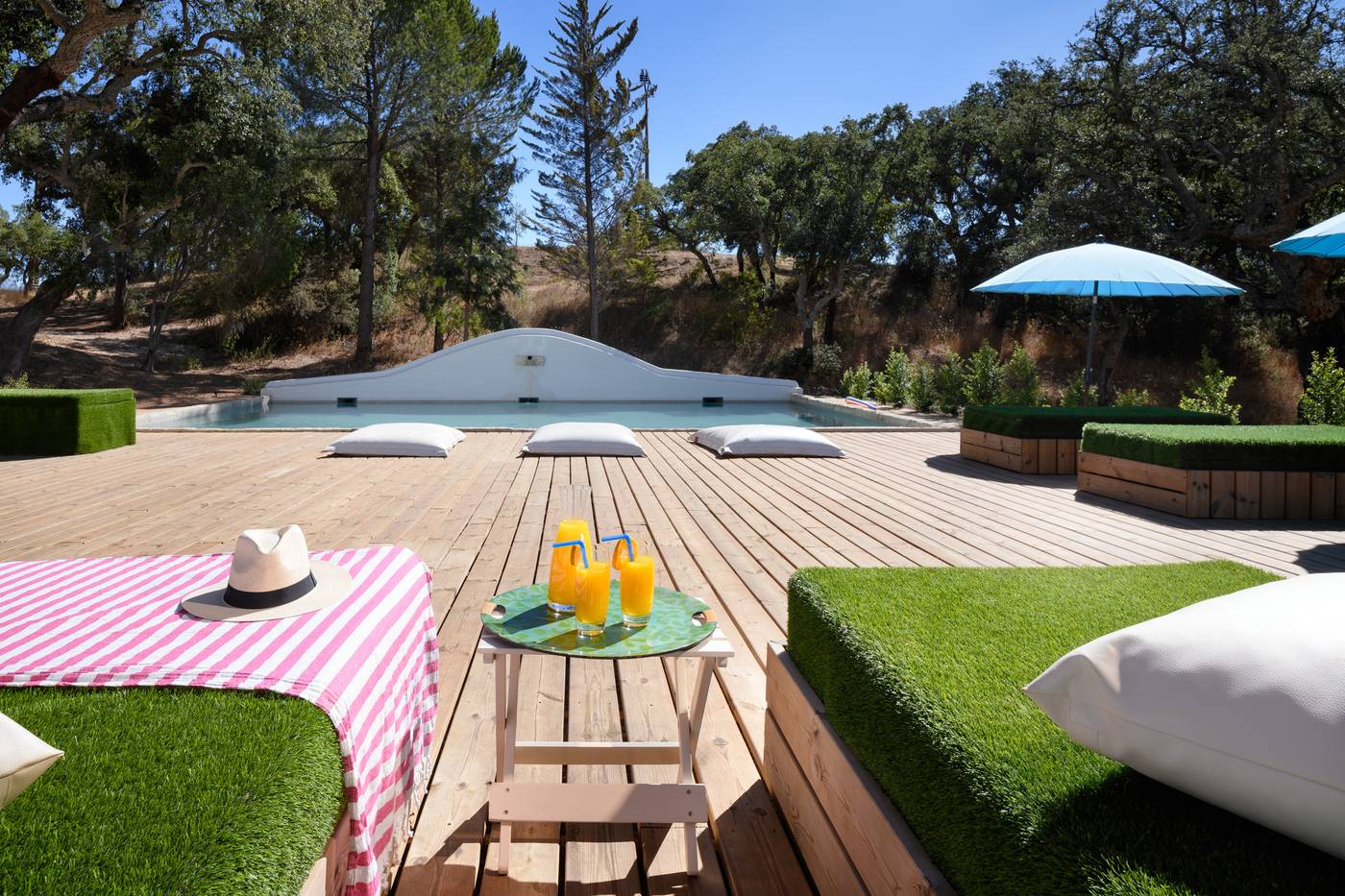 Casa-Palmela---Small-Luxury-Hotels---Villas-Pool-3