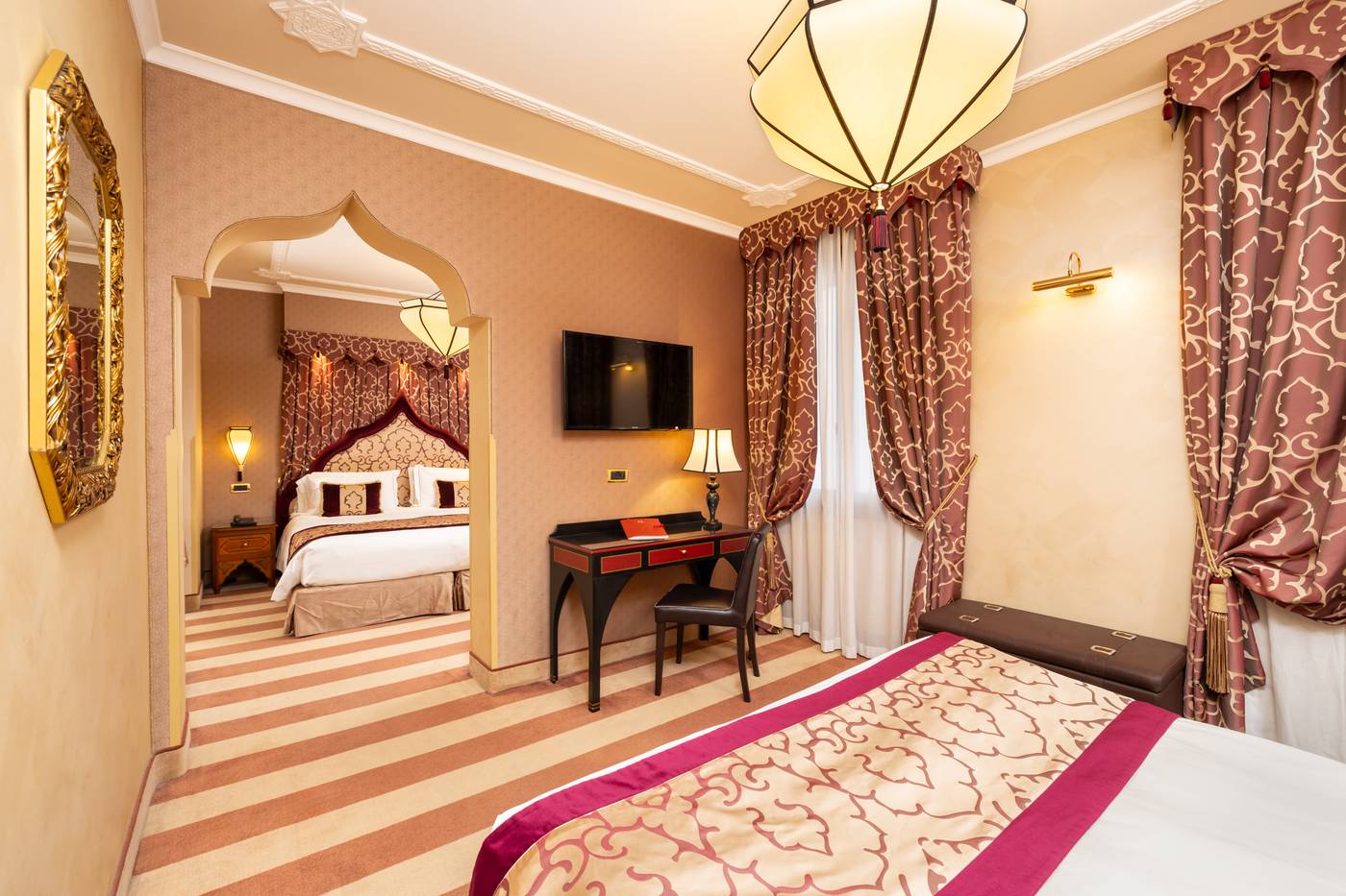 Ai-Mori-d-Oriente-Room-19