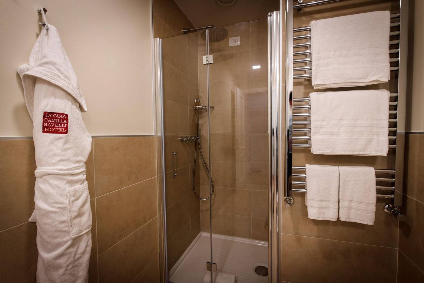 Donna-Camilla-Savelli-Room-35