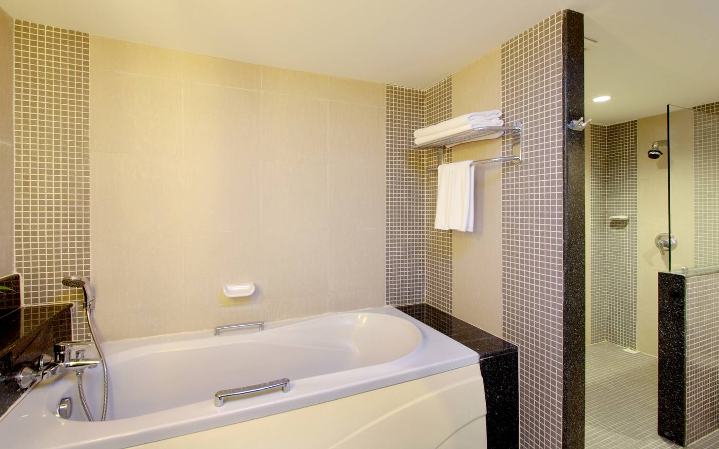 Patong-Resort--SHA-Extra-Plus--Room-45