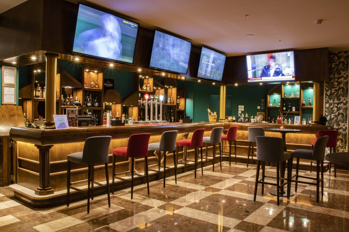 Luna-Hotel-da-Oura-Bar-41