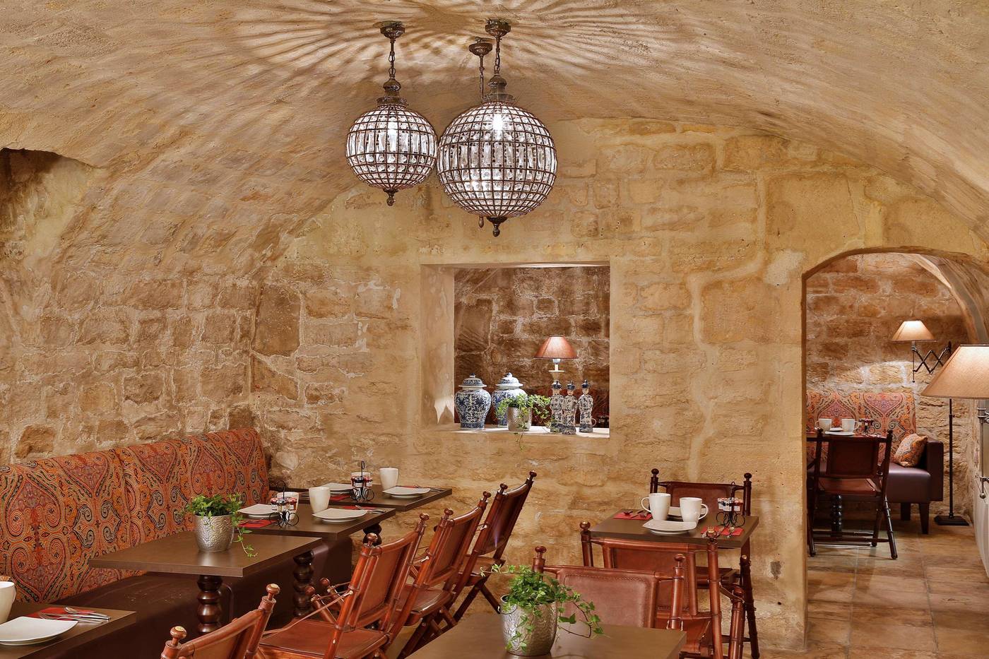 Hotel-R--Kipling-by-Happy-Culture-Restaurant-11