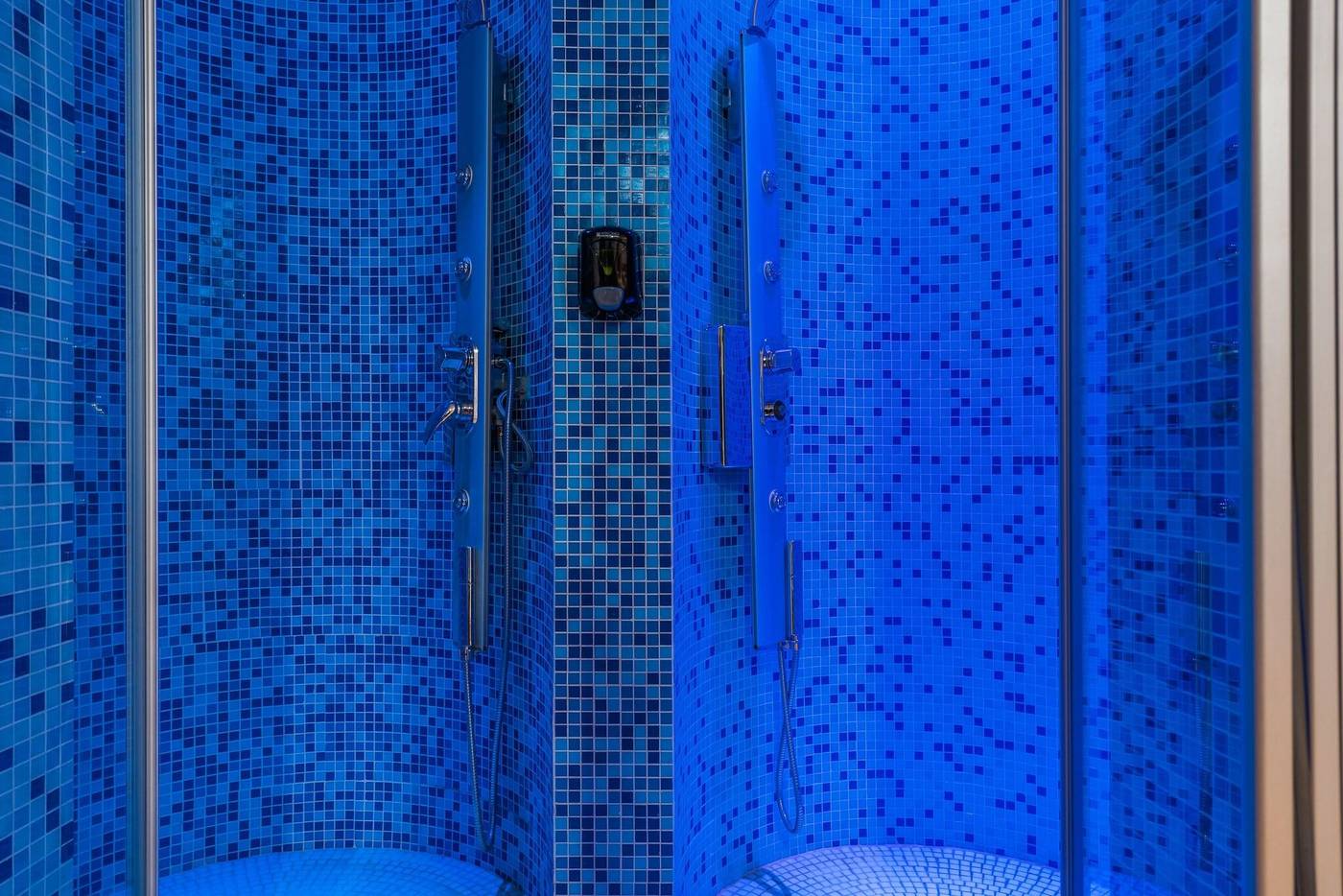 Art-Hotel-Sports-and-Entertainment-63