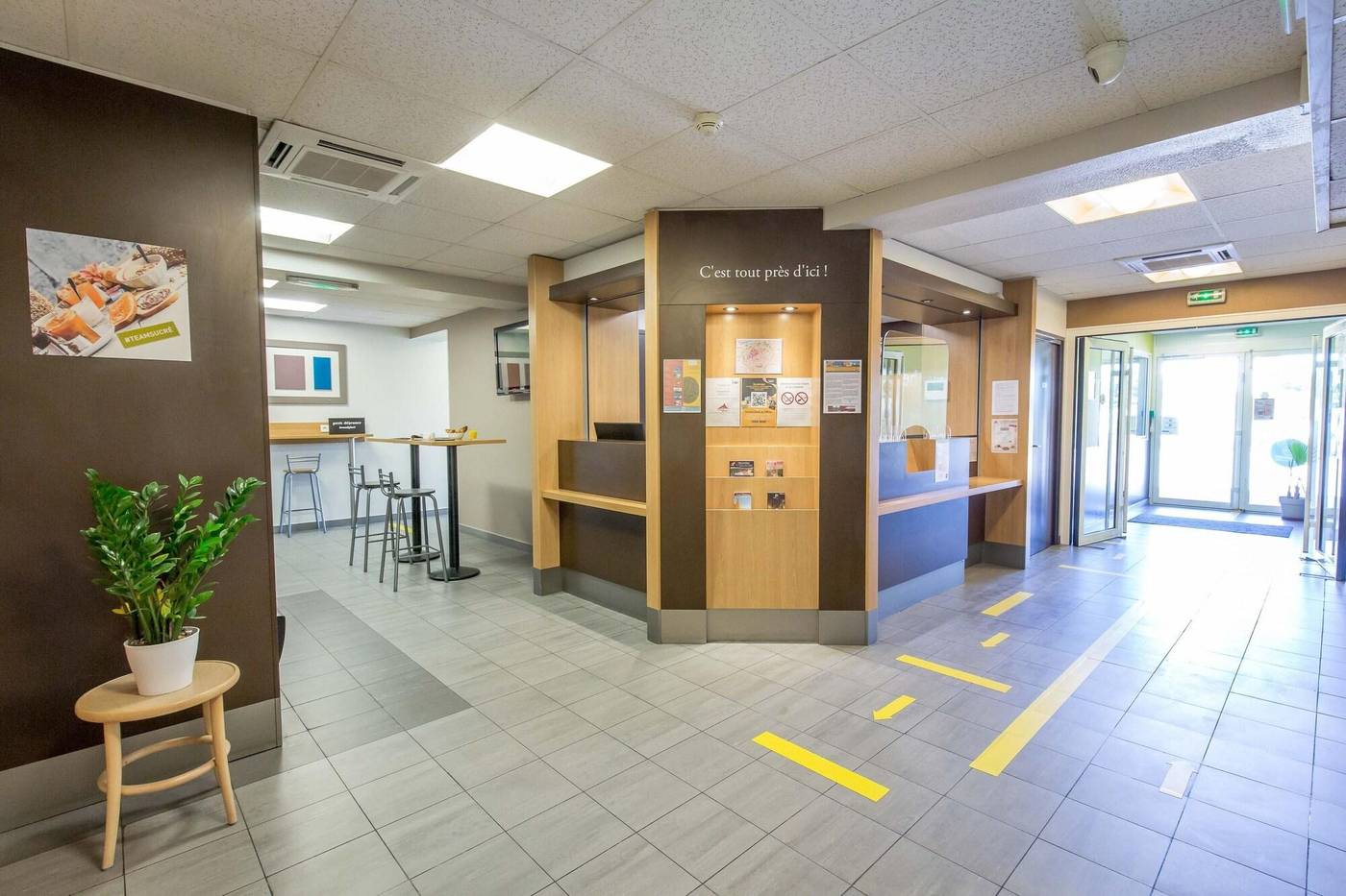 B&B Hôtel Perpignan Nord Aéroport-France-PERPIGNAN-Lobby-8