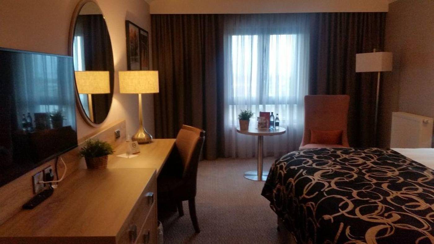 Clayton Hotel Leopardstown-Ireland-DUBLIN 18-Room-8