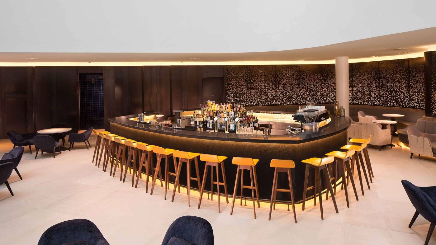 Hilton Amsterdam Airport Schiphol-Netherlands-AMSTERDAM-Bar-10