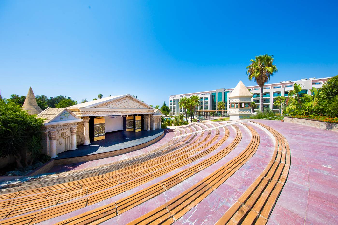 Horus-Paradise-Luxury-Resort-Sports-and-Entertainment-20