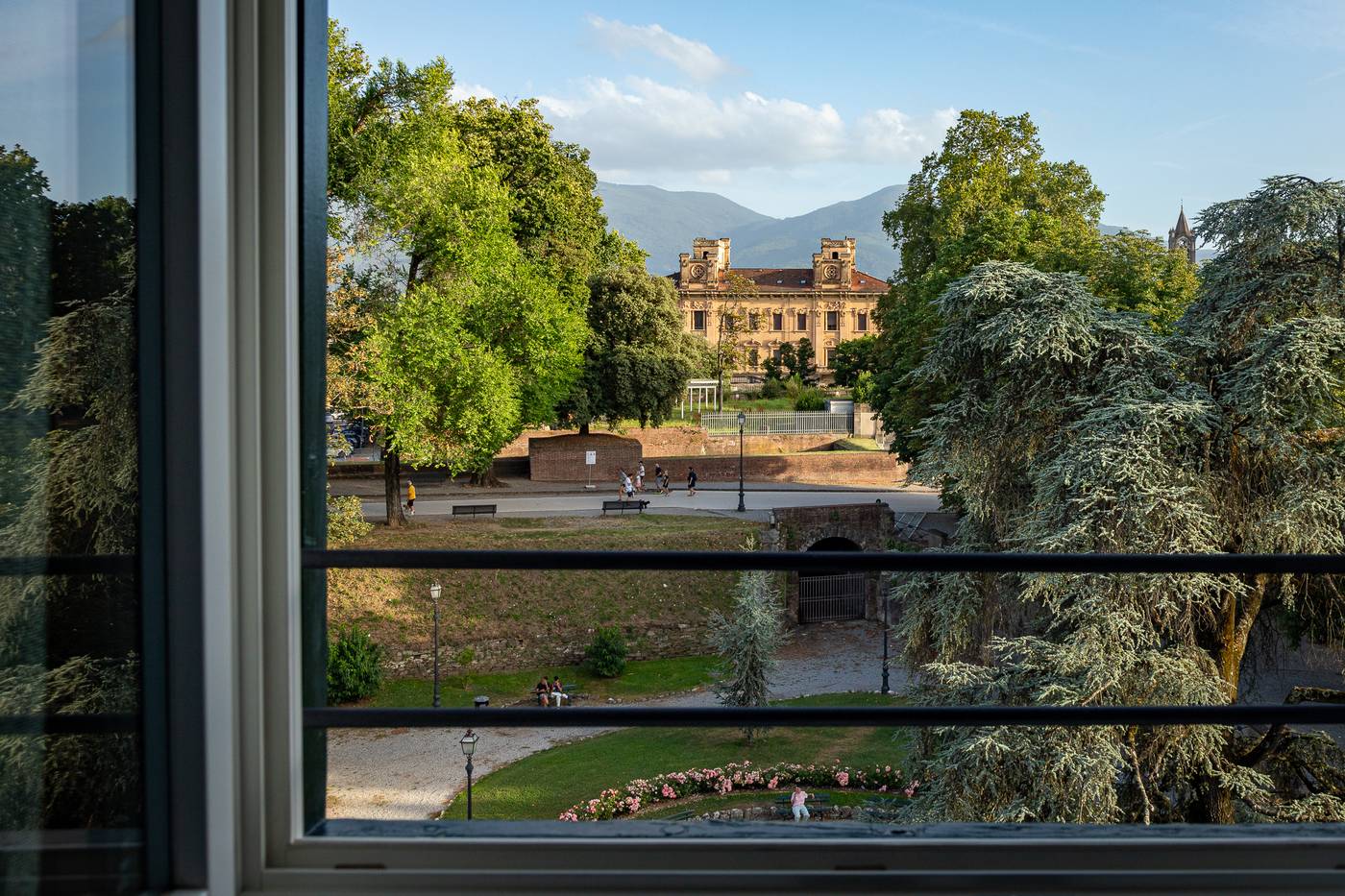 Grand-Universe-La-Residenza-General-view-3