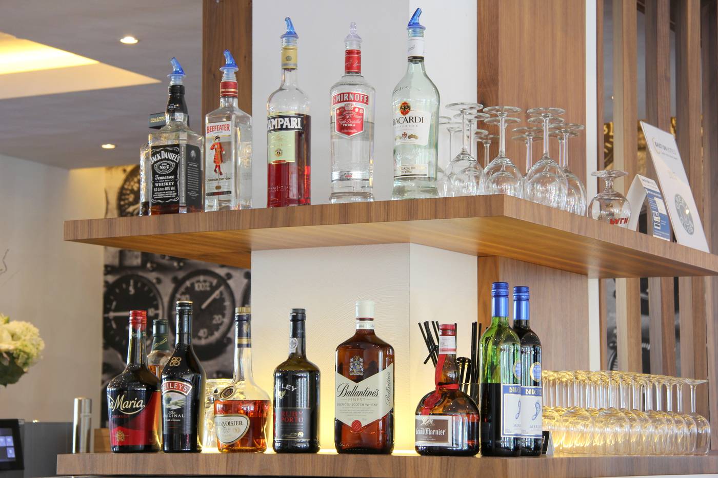 Bastion-Hotel-Amsterdam-Airport-Bar-13