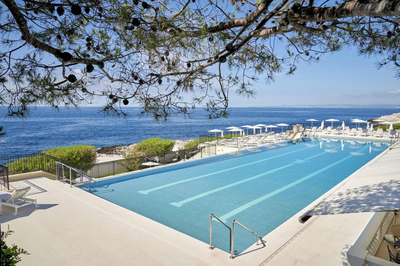 Grand-Hotel-du-Cap-Ferrat--A-Four-Seasons-Hotel-Sports-and-Entertainment-3