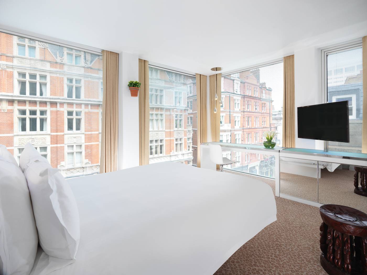St Martins Lane - United Kingdom - LONDON - Room - 1