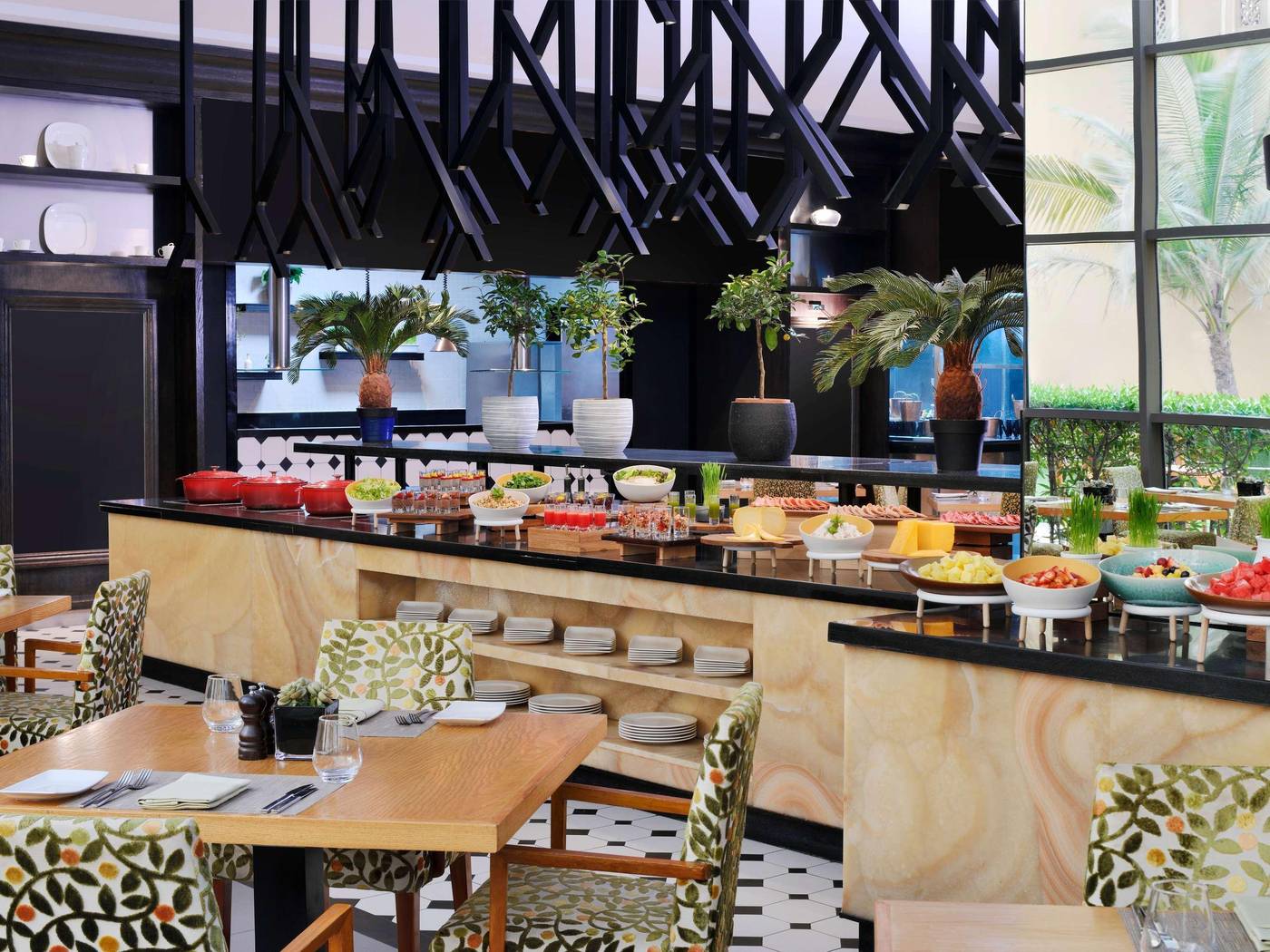 Movenpick-Jumeirah-Beach-Restaurant-50