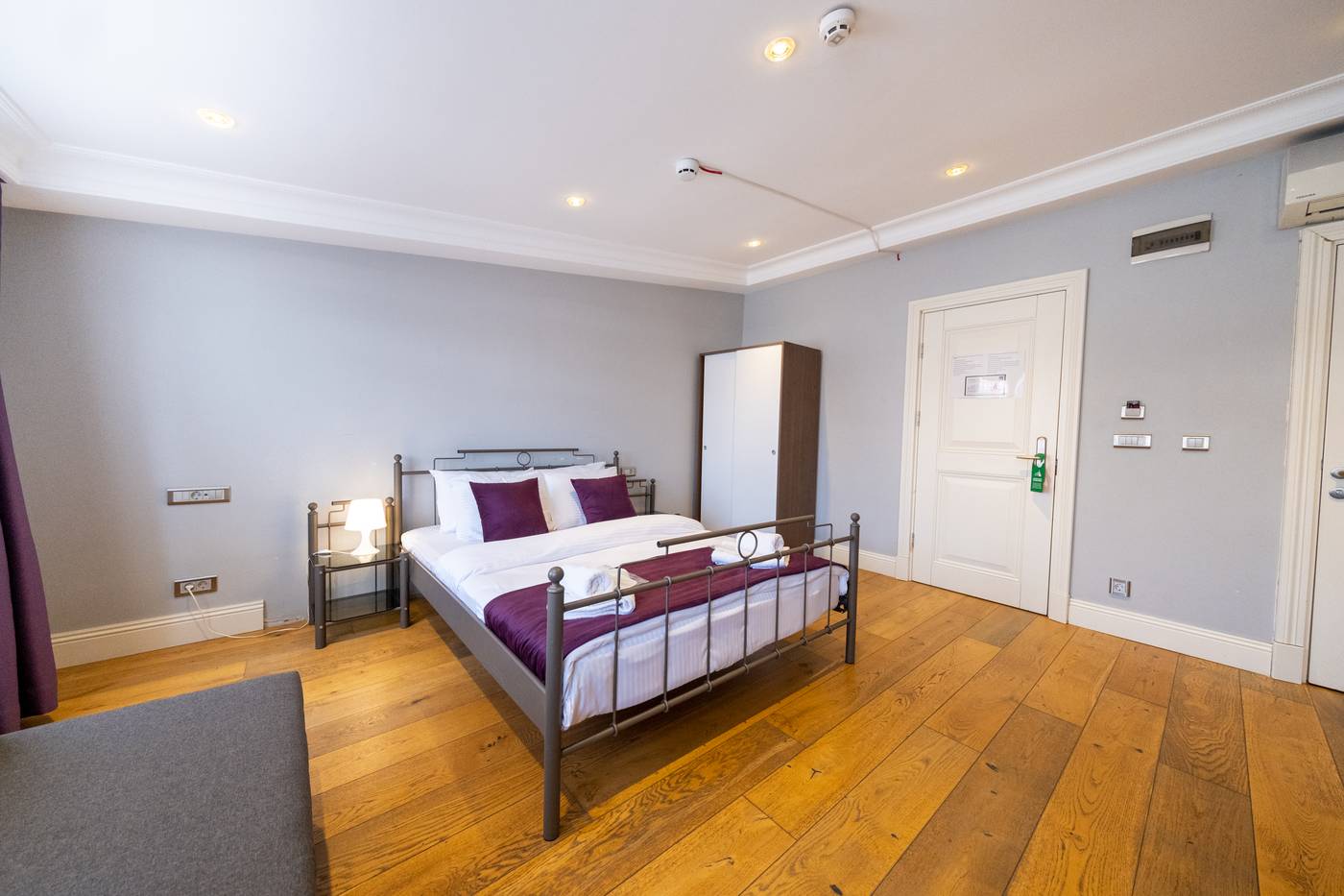 Frame-Galata-Hotel-Room-18