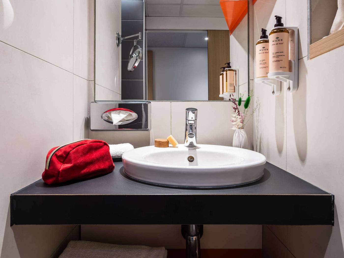 Mercure-Paris-Gare-de-Lyon-TGV-Room-62