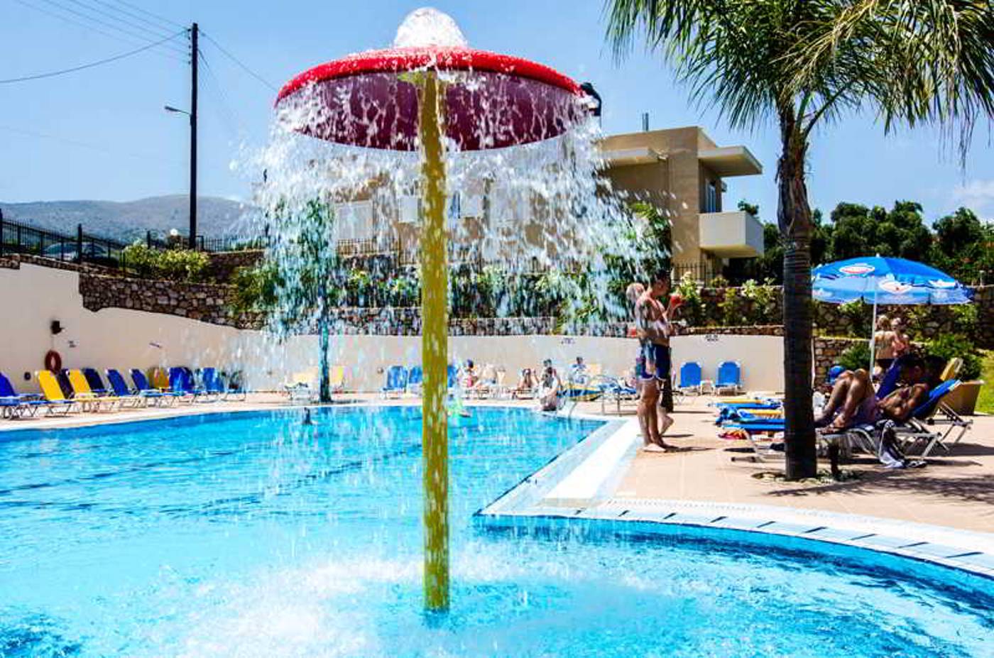 Real-Palace-Hotel---Studios-Pool-9