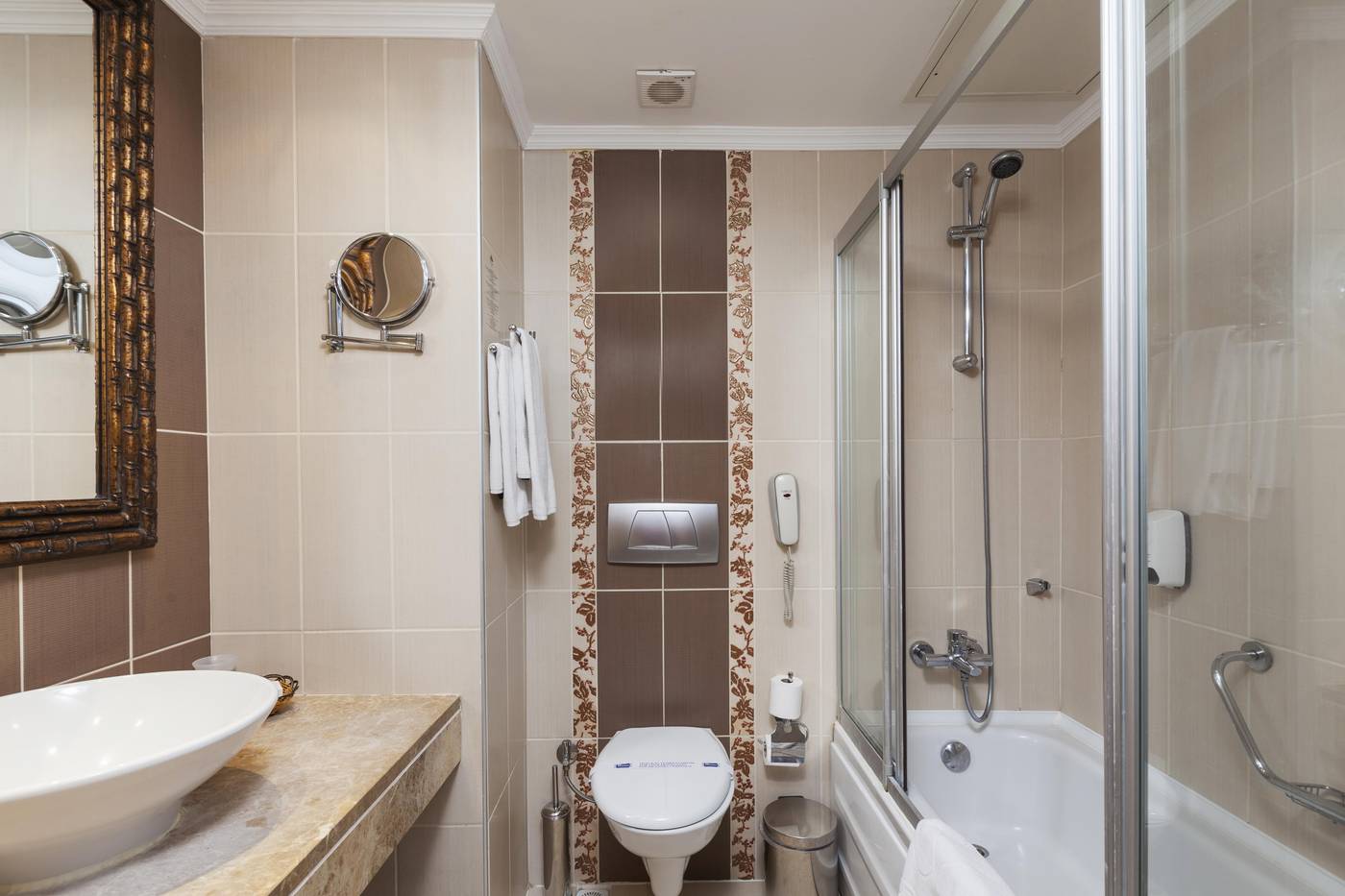 Sultan-of-Side-Room-26