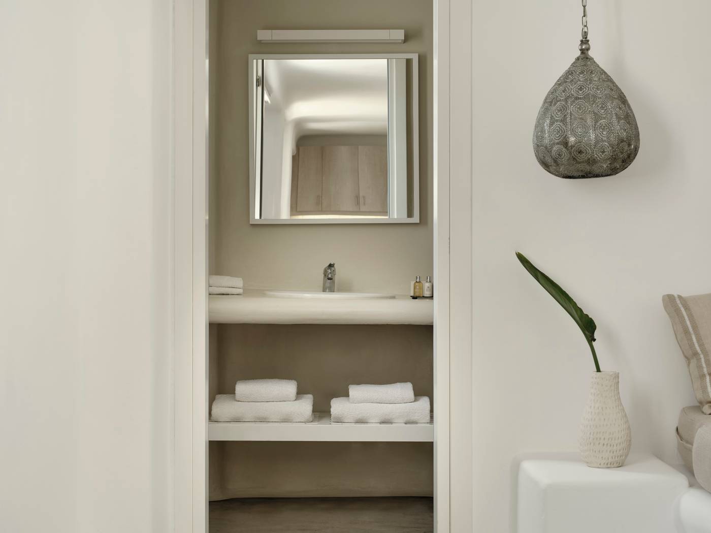 Mykonos-No5-Luxury-Suites---Villas-Room-46