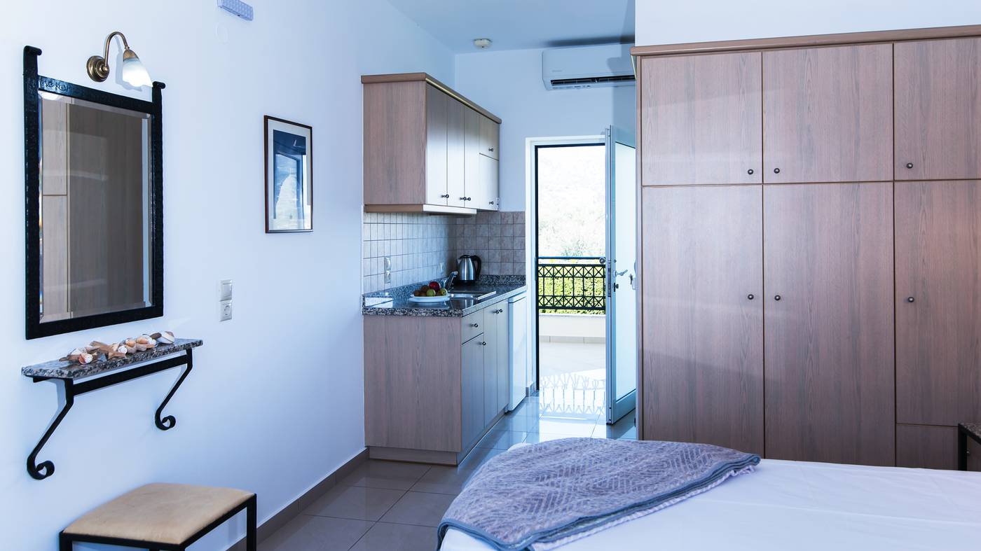 Real-Palace-Hotel---Studios-Room-41