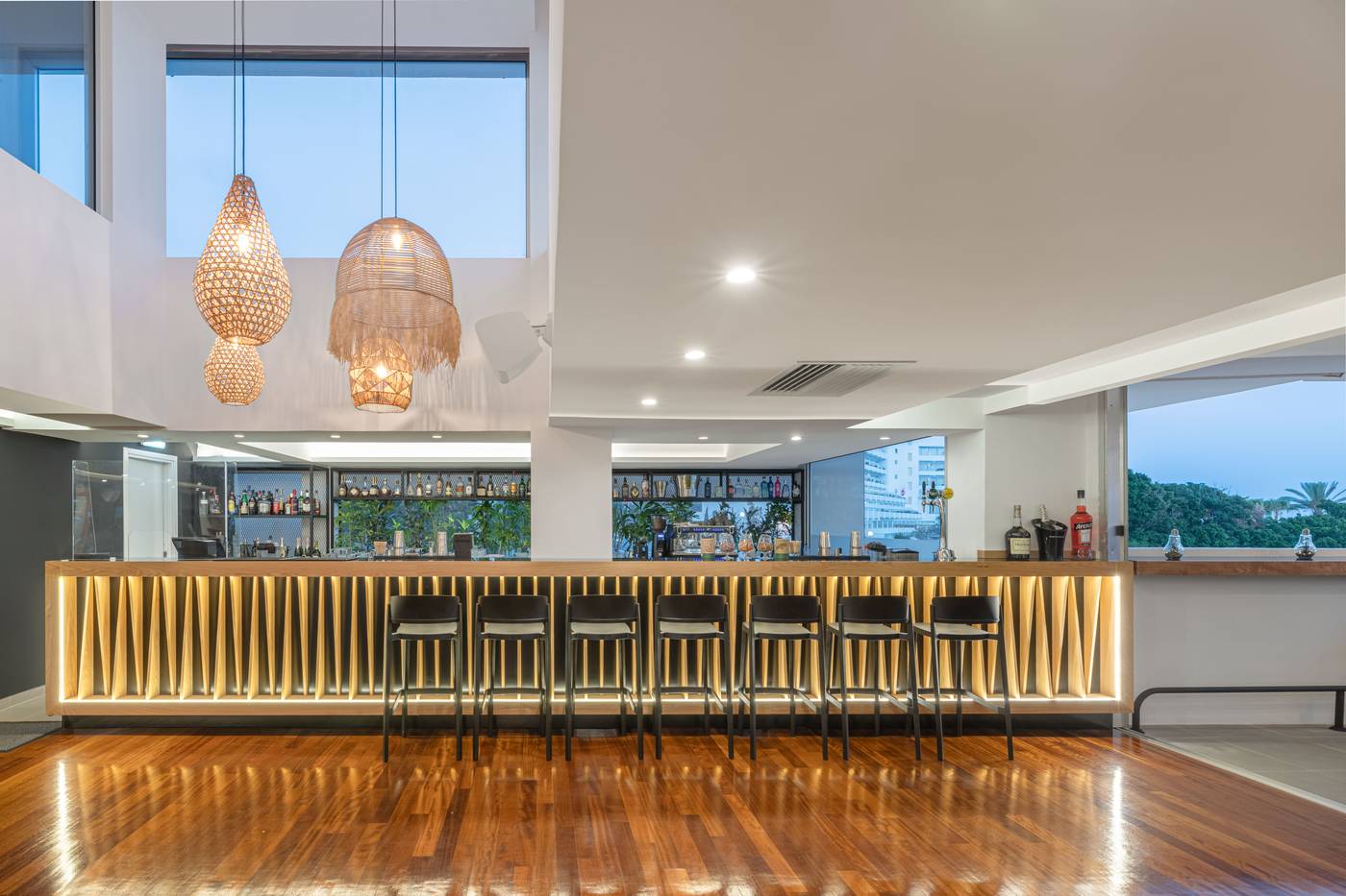 Napa-Mermaid-Hotel-Bar-53