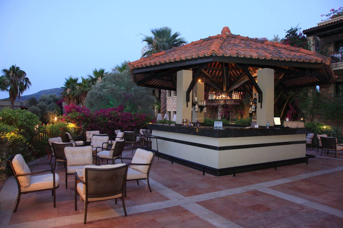 Zeytinada Hotel