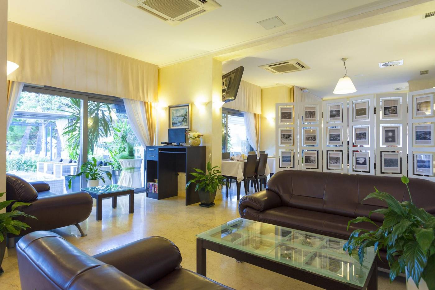 Hotel Milenij-Croatia-MAKARSKA-Lobby-10
