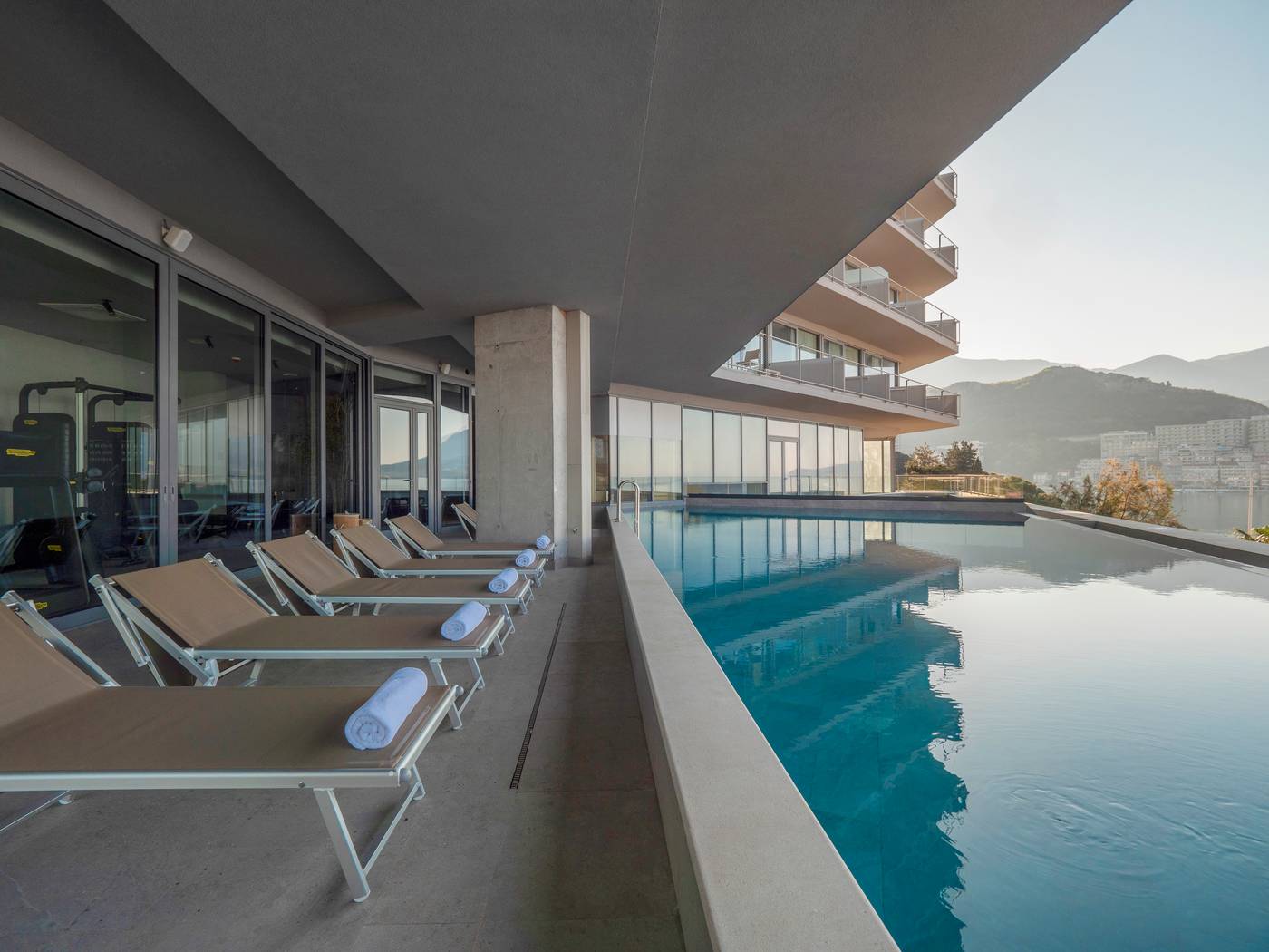 Sea-Star-Hotel-Pool-2