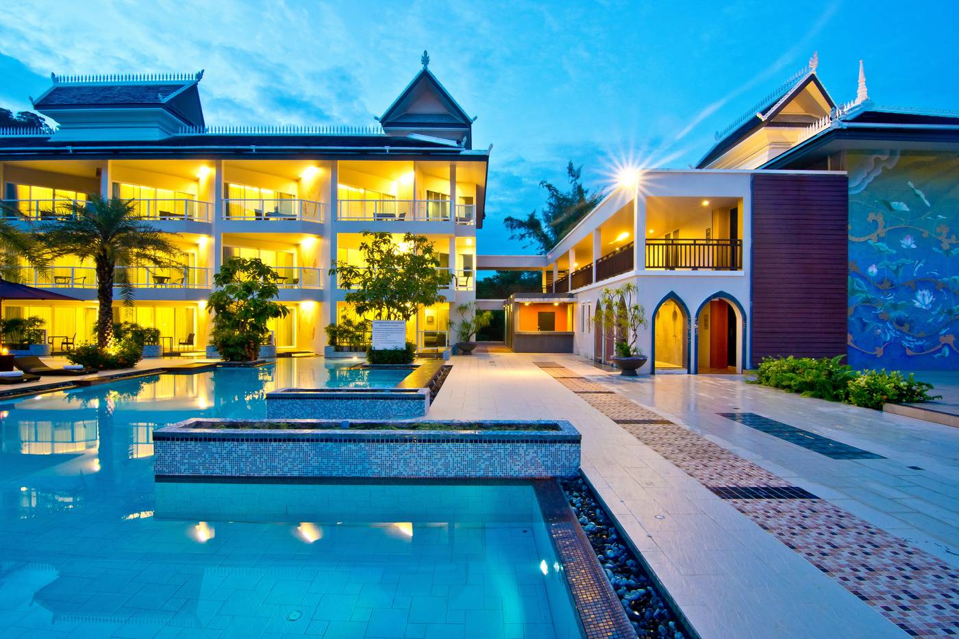 Anyavee-Tubkaek-Beach-Resort-Pool-1