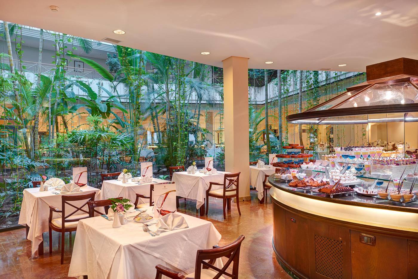 Hipotels-Natura-Palace-Restaurant-37