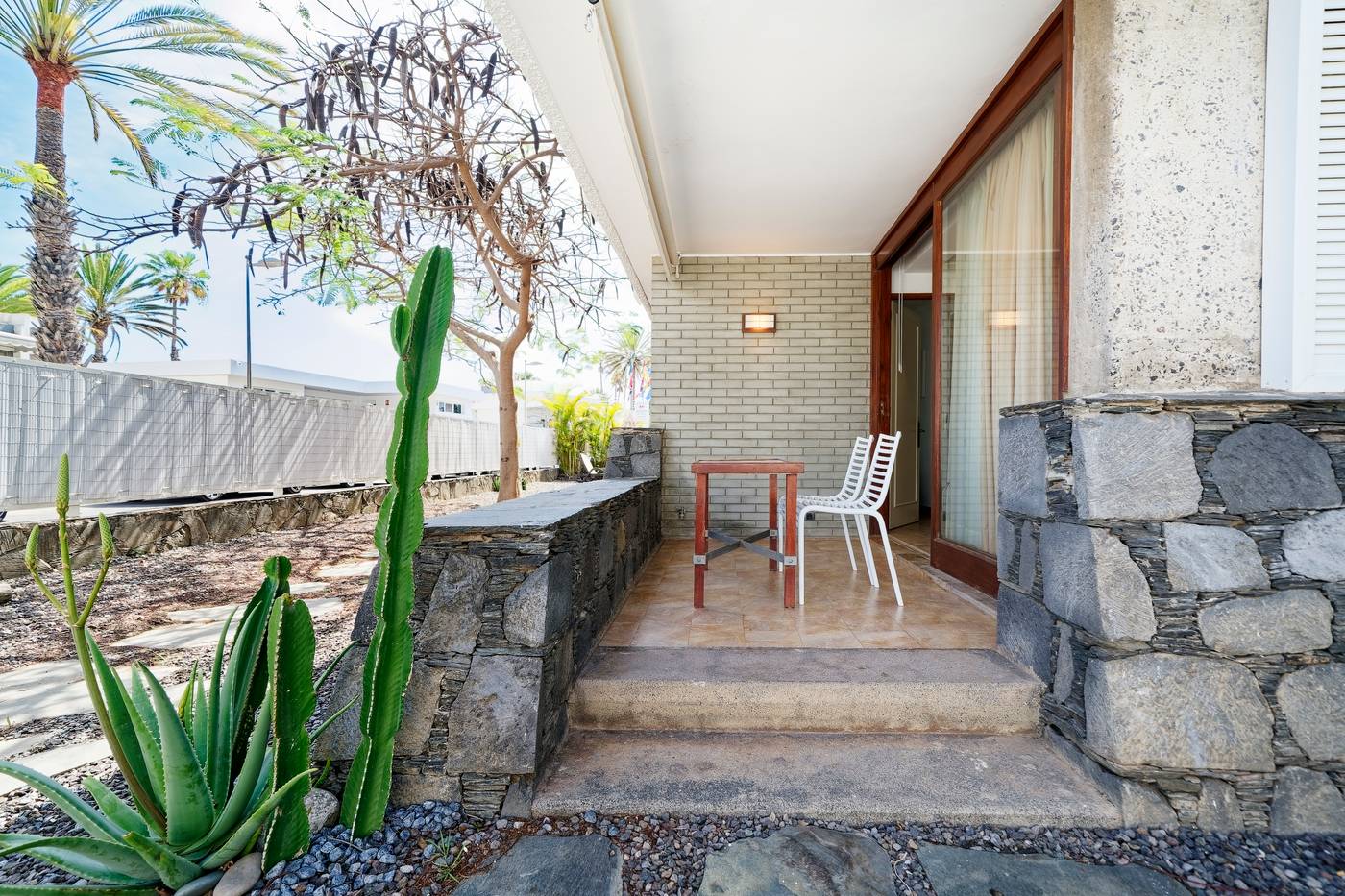 Apartamentos-Cocoteros-Room-7