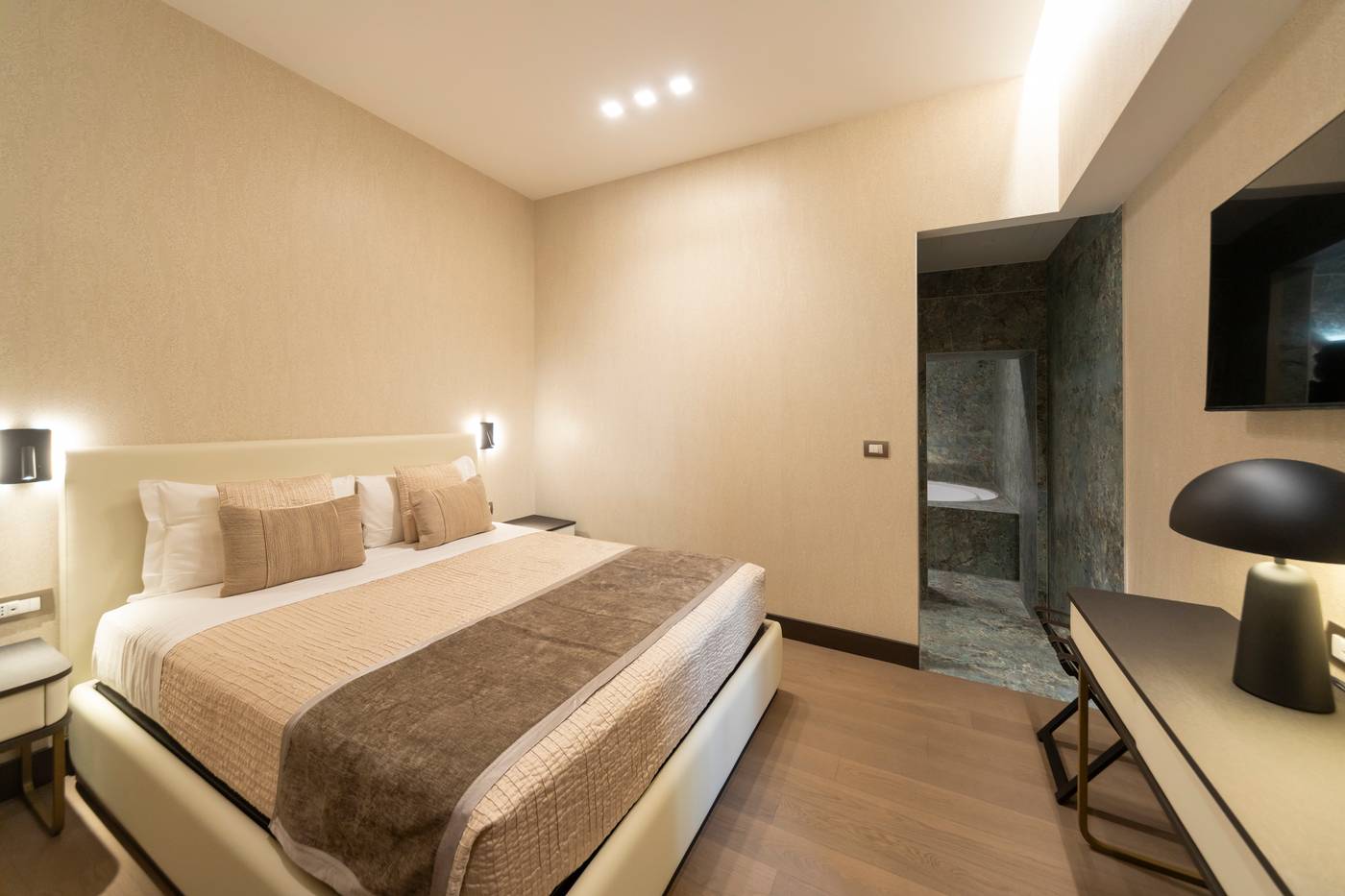 San-Carlo-Suite-Room-33