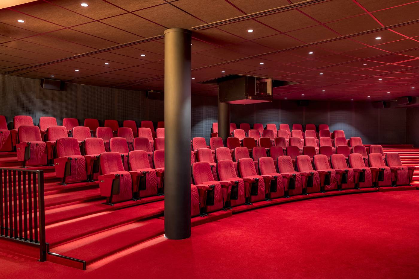 Corendon-Plaza-Amsterdam-Schiphol-Airport-Hotel-Sports-and-Entertainment-67