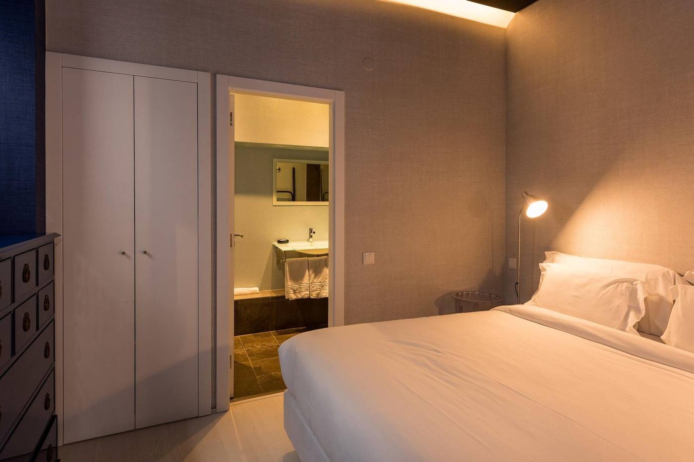 Alfama---Lisbon-Lounge-Suites-Room-65