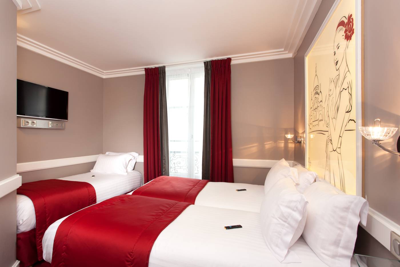 Hotel-Sleeping-Belle-Room-18