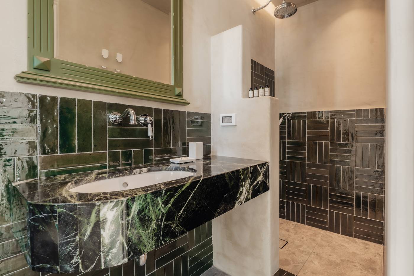 Pelican-Bay---Art-Hotel-Room-53