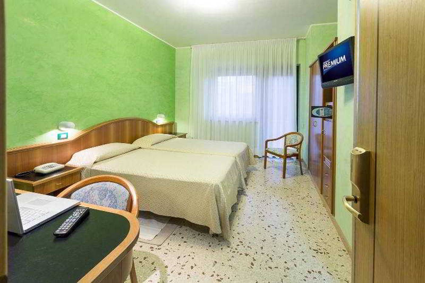 Hotel Maja-Italy-PESCARA-Room-10