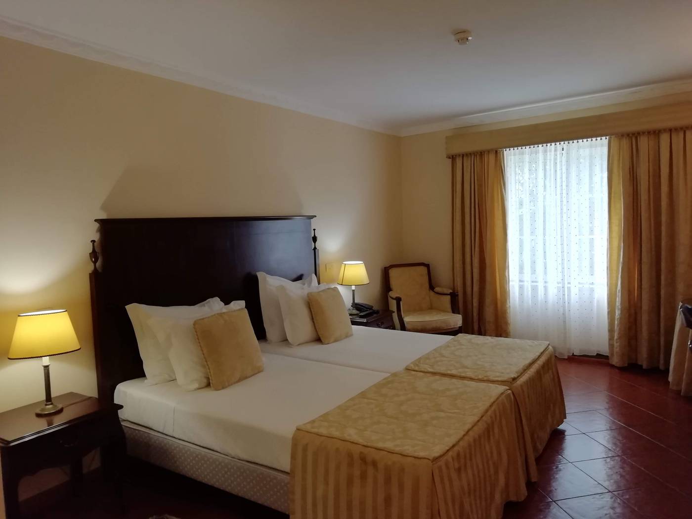 Turim-Club-D-Azeit-o-Hotel-Room-15
