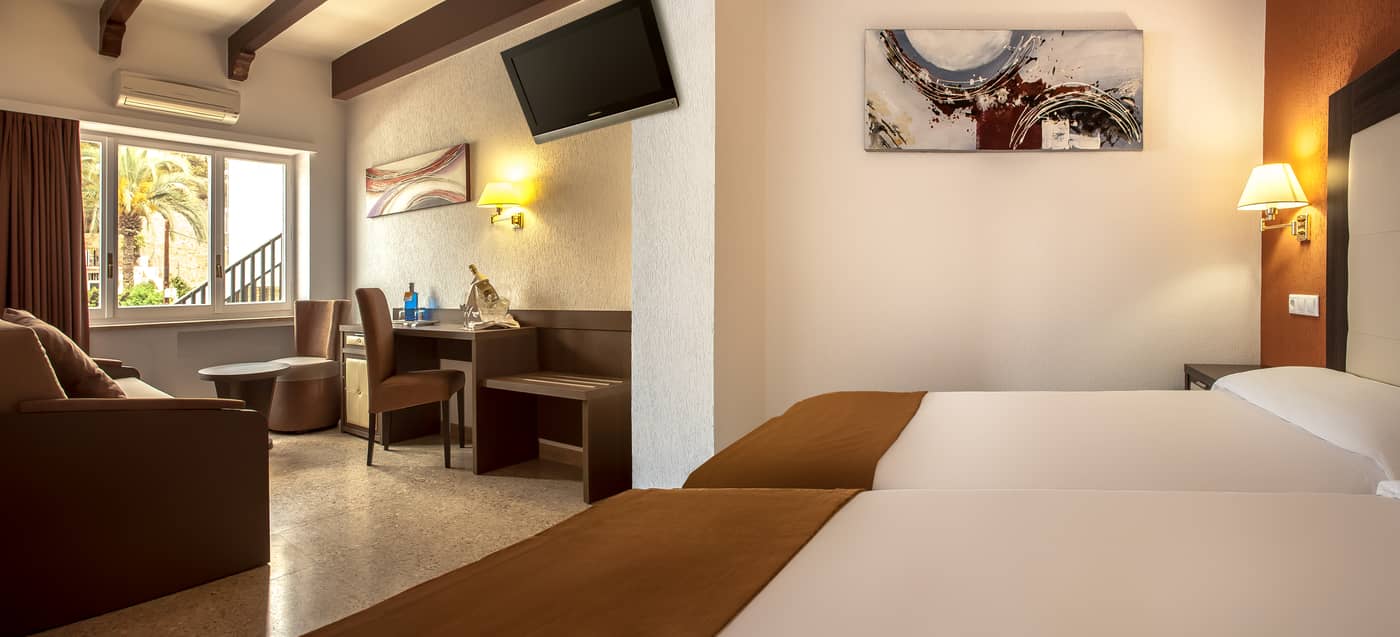 Gran-Hotel-Delfin-Room-23