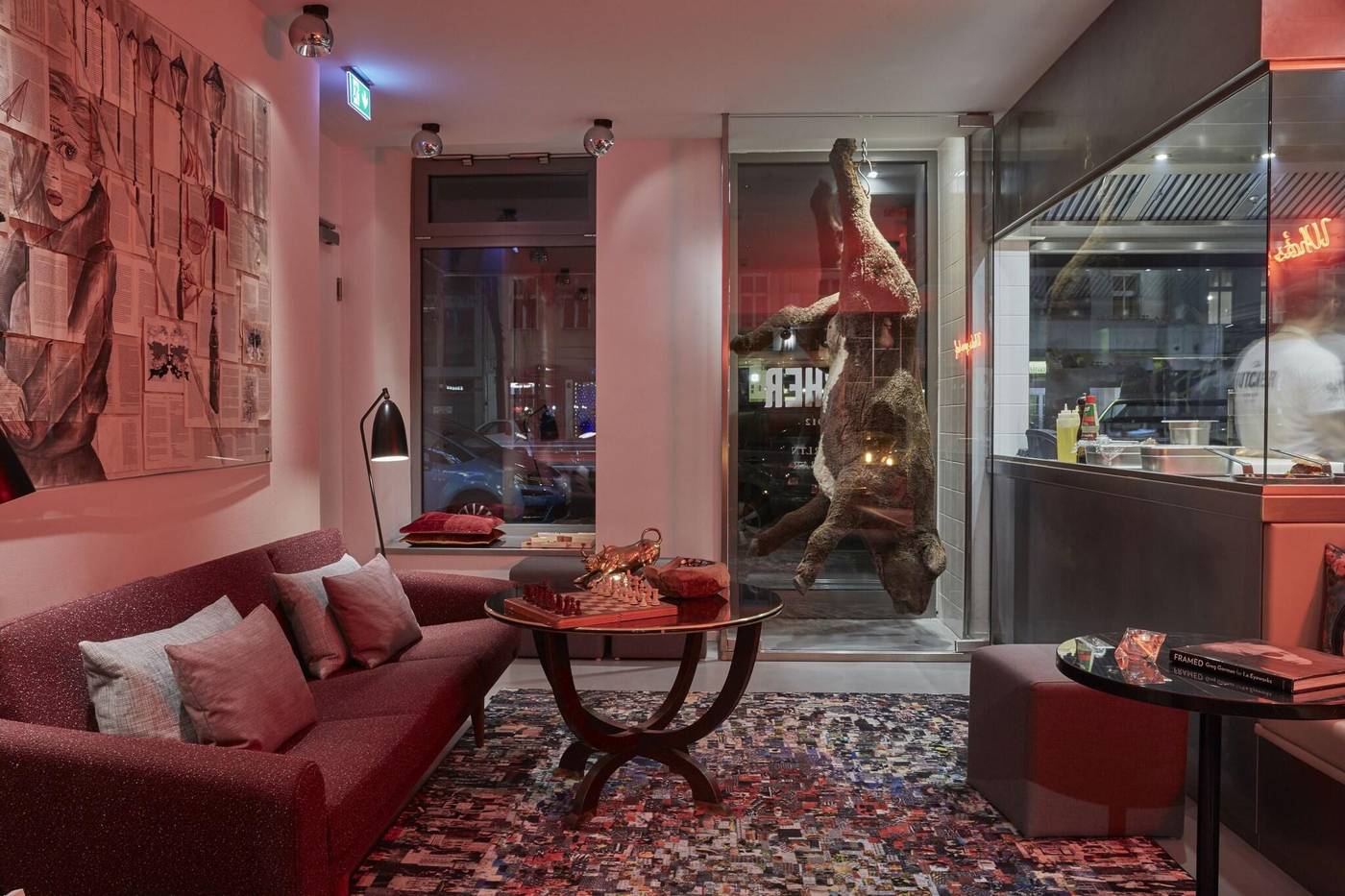 Sir-Savigny-Hotel--part-of-Sircle-Collection-Bar-15