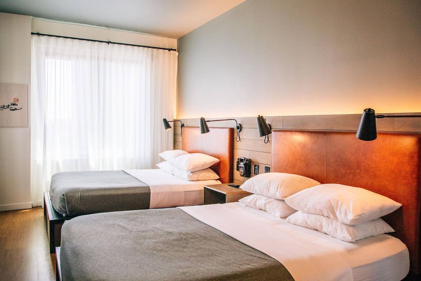 Moxy-NYC-Downtown-Room-38