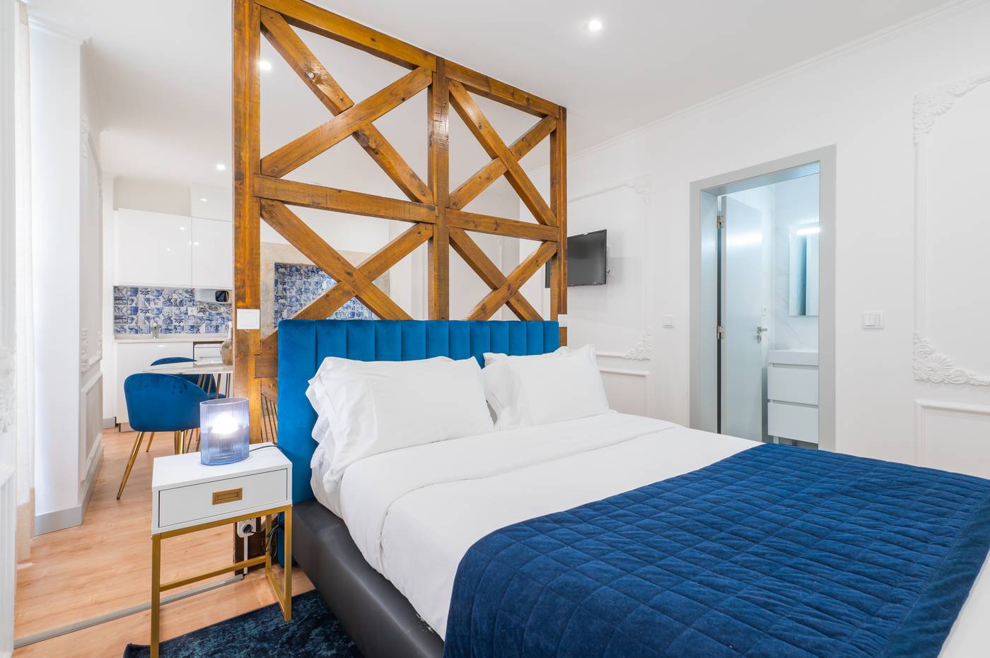 Via-Augusta-129-Room-11