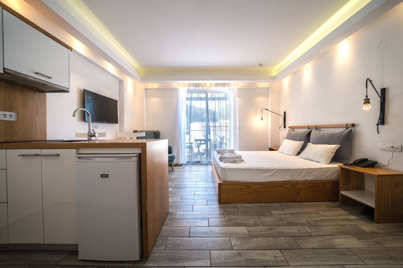 Porto-Kalamaki-Hotel-Apartments-Room-14