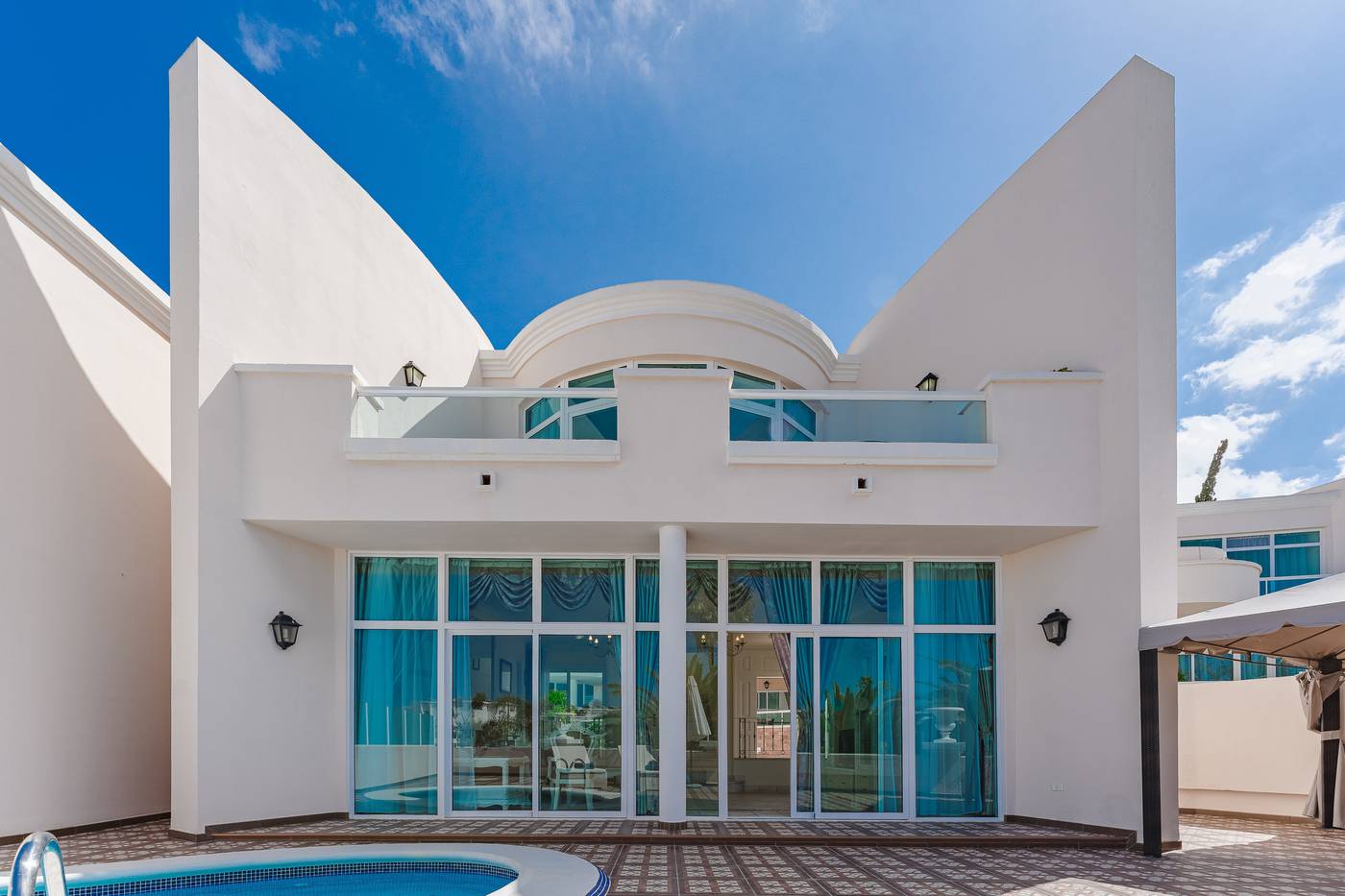 Flamingo-Suites-Room-15