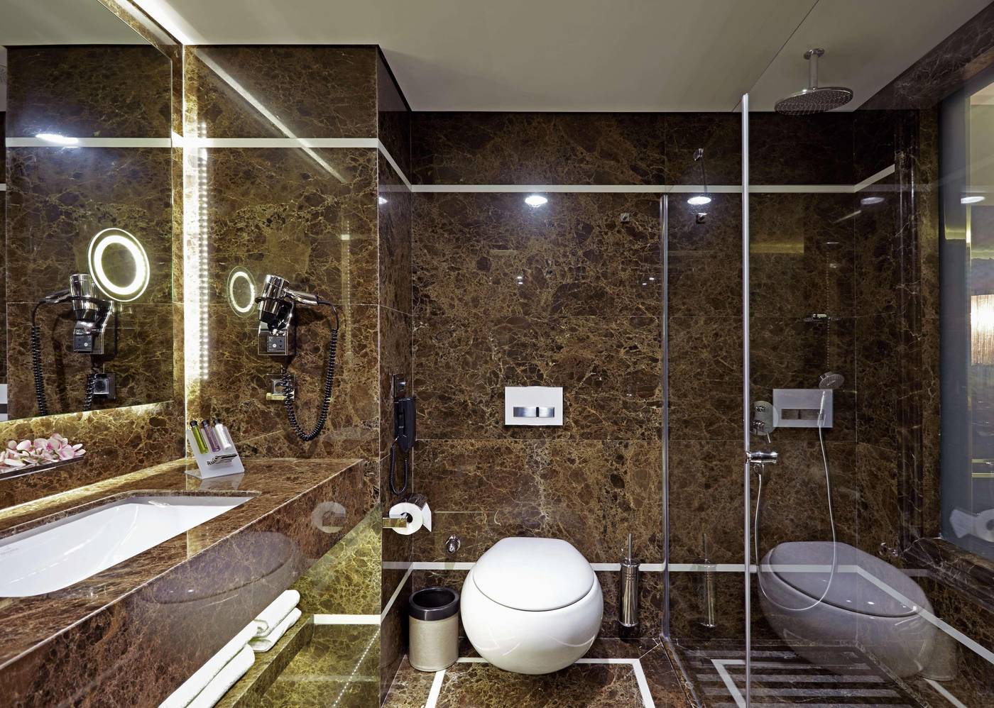 DoubleTree-By-Hilton-Istanbul-Esentepe-Room-34