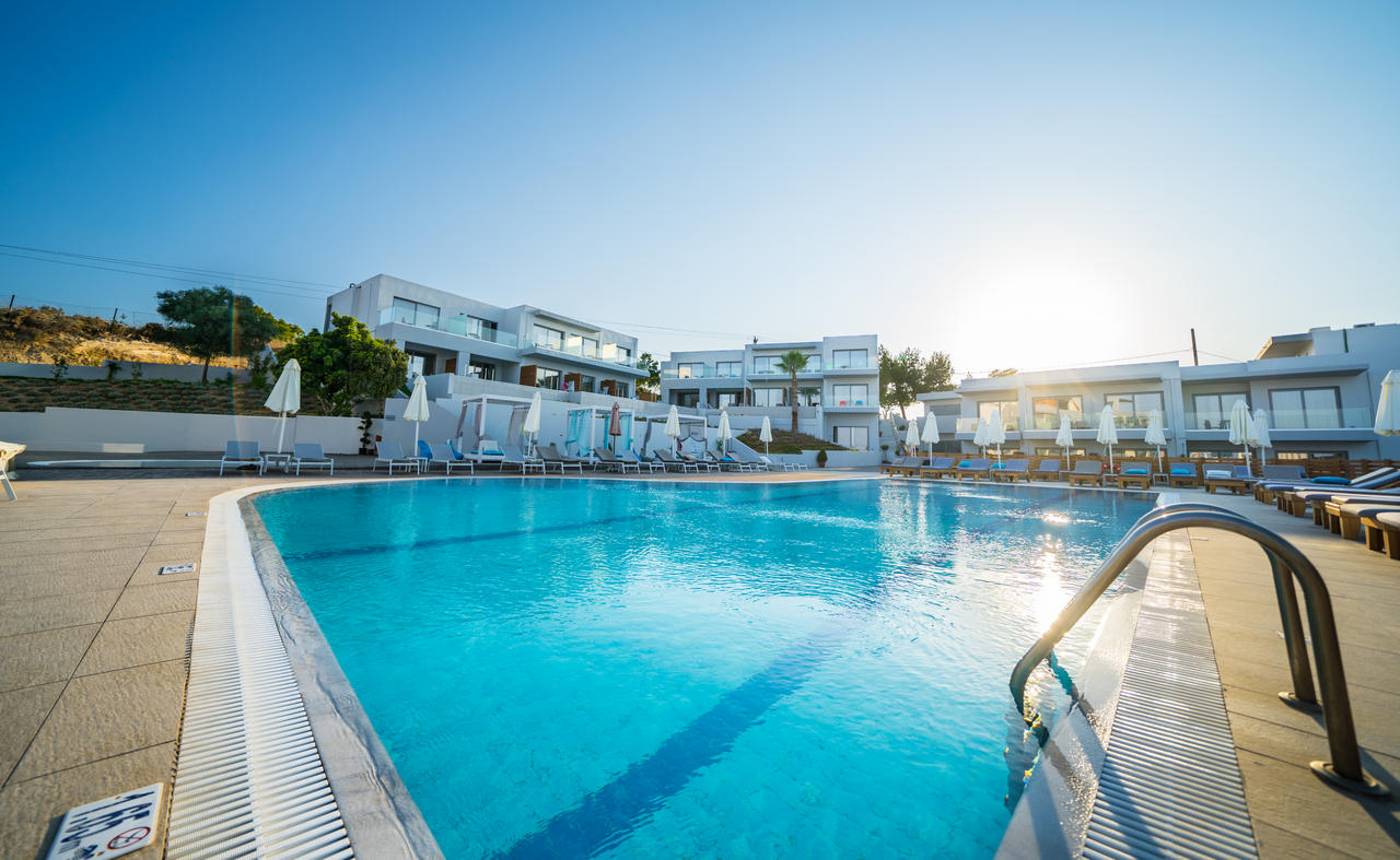 Harmony Crest Resort - Adults Only